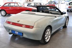 Immagine 9/41 di Alfa Romeo Spider 3.0 V6 12V (2000)