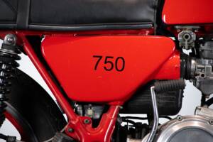 Image 44/50 of Yamaha XS 750 (1979)
