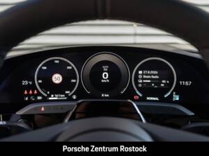 Obraz 15/35 pojazdu Porsche Taycan 4S (1900)