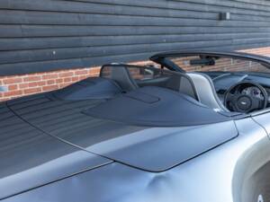 Image 31/53 of Aston Martin V12 Vantage AMR Roadster (2018)