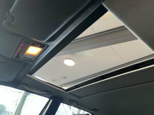 Bild 22/22 von Mercedes-Benz 190 E 2.5-16 (1990)