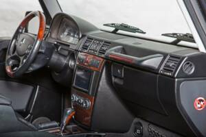 Image 17/19 de Mercedes-Benz G 500 (LWB) (2012)