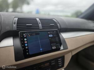 Bild 24/46 von BMW X5 3.0i (2003)
