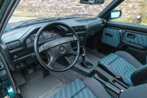 Image 35/50 of BMW 316i Touring (1993)