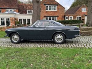 Image 7/28 of Volvo 1800 S (1965)