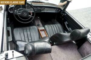 Immagine 6/9 di Mercedes-Benz 280 SL (1970)