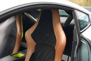 Bild 18/50 von Aston Martin V12 Vantage AMR (2017)