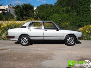 Image 3/50 of Alfa Romeo Alfetta 2.0 Li "America" (1982)