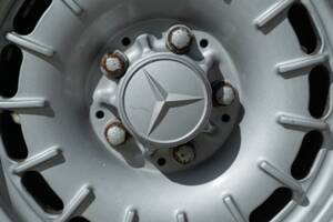 Image 16/50 de Mercedes-Benz 450 SL (1977)