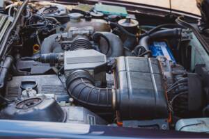 Image 23/34 of BMW 635 CSi (1989)