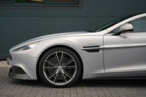 Image 9/50 of Aston Martin Vanquish (2014)