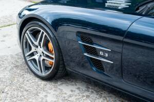 Afbeelding 12/38 van Mercedes-Benz SLS AMG (2010)
