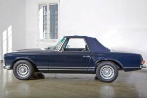 Afbeelding 5/20 van Mercedes-Benz 280 SL (1971)