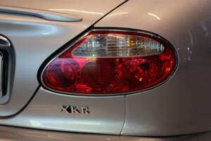 Bild 22/36 von Jaguar XKR (2001)
