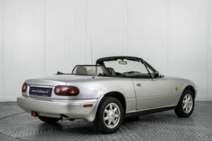 Immagine 2/50 di Mazda MX-5 1.6 (1995)