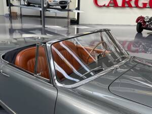 Bild 16/33 von Lancia Aurelia B24 Convertibile (1958)