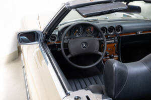 Image 13/43 of Mercedes-Benz 350 SL (1978)