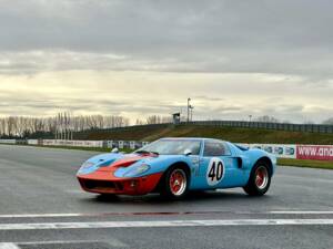 Bild 9/22 von Ford GT40 (1965)