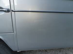 Afbeelding 2/46 van Volkswagen T2b Kombi (1979)