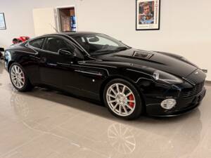Image 8/40 of Aston Martin V12 Vanquish S Ultimate Edition (2007)