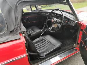 Image 5/58 of MG MGB (1968)