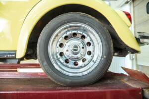 Immagine 45/50 di Volkswagen Käfer 1302 (1971)