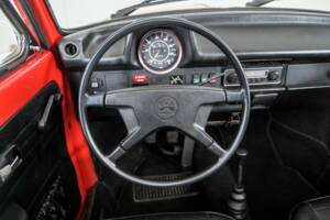 Bild 8/50 von Volkswagen Käfer 1303 LS (1974)