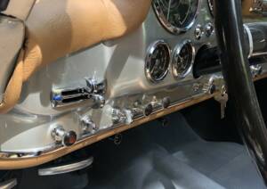 Image 28/46 of Mercedes-Benz 190 SL (1955)