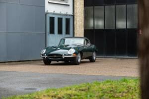 Bild 1/19 von Jaguar E-Type 4.2 (1965)