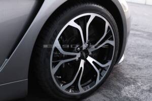 Immagine 5/32 di Aston Martin V12 Zagato (2013)
