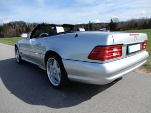 Image 4/25 of Mercedes-Benz SL 500 (2000)