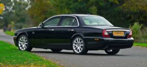 Image 13/50 of Jaguar XJ 8 4.2 (2008)