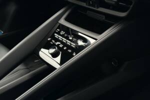 Afbeelding 10/13 van Porsche Macan Turbo (2024)