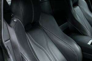Imagen 22/46 de Aston Martin V12 Zagato (2011)