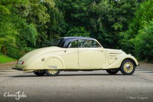 Image 33/47 of Peugeot 402 Eclipse (1935)