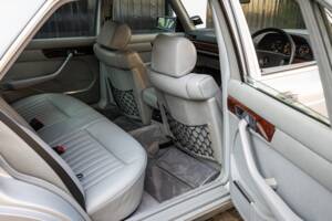 Bild 11/50 von Mercedes-Benz 500 SEL (1984)