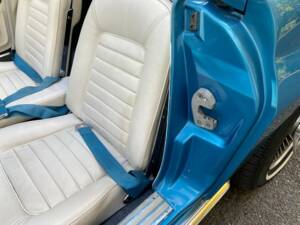 Bild 25/50 von Chevrolet Corvette Sting Ray Convertible (1966)