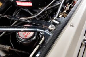 Bild 96/100 von Lincoln Continental Convertible (1965)