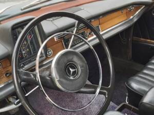 Bild 2/8 von Mercedes-Benz 220 SE b (1964)