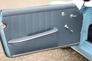 Image 60/68 of Mercedes-Benz 190 SL (1961)
