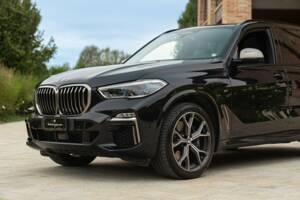 Bild 11/50 von BMW X5 M50d (2019)