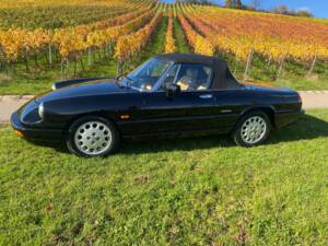 Bild 20/22 von Alfa Romeo 2.0 Spider (1993)