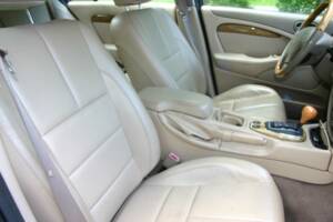 Imagen 17/51 de Jaguar S-Type 4.0 V8 (2000)