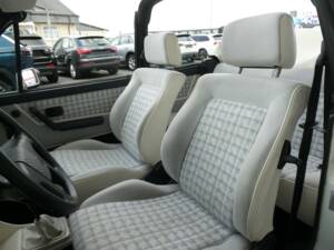 Image 11/23 of Volkswagen Golf Mk I Convertible 1.8 (1992)