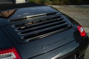 Image 20/50 of Porsche 911 Carrera GTS (2011)