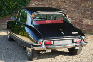 Image 22/50 de Citroën DS 23 Pallas IE (1972)