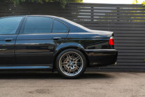 Image 12/56 of BMW M5 (2000)