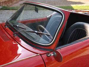 Image 38/50 of Triumph Spitfire Mk III (1968)