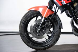Image 14/50 of Yamaha FZ 750 (1986)