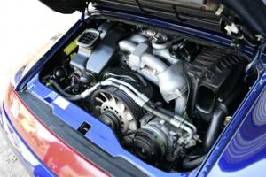 Immagine 33/50 di Porsche 911 Carrera (1996)
